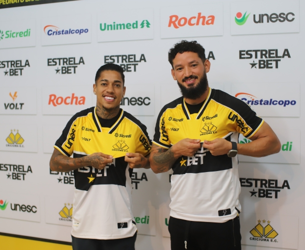 Matheusinho e Arthur Caíke são apresentados oficialmente 