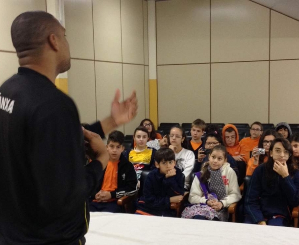 Alunos do Sesi visitam o HH