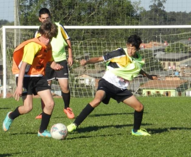 Atletas do Projeto Tigrinhos são avaliados na base