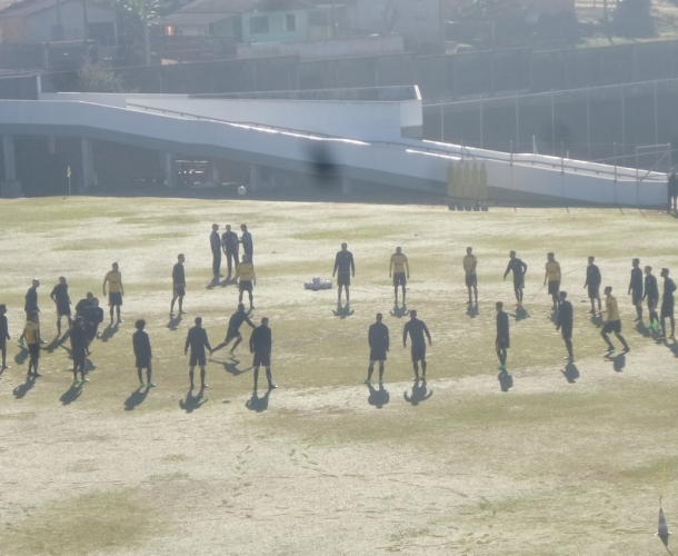 Atletas relacionados para o jogo de sábado