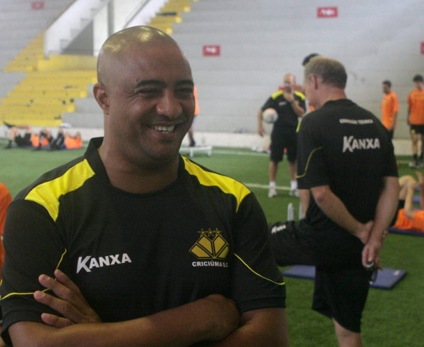 Auxiliar experiente no Tigre