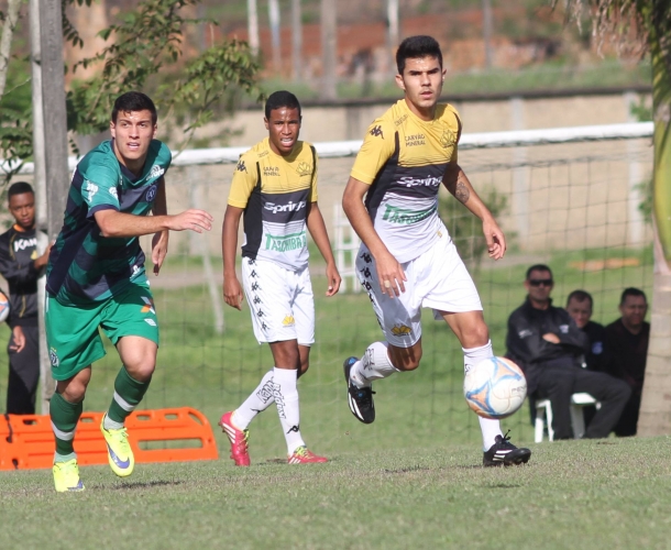 Base do Tigre encara o Grêmio