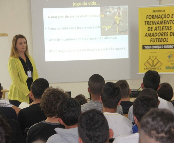 Base do Tigre terá palestra sobre educação