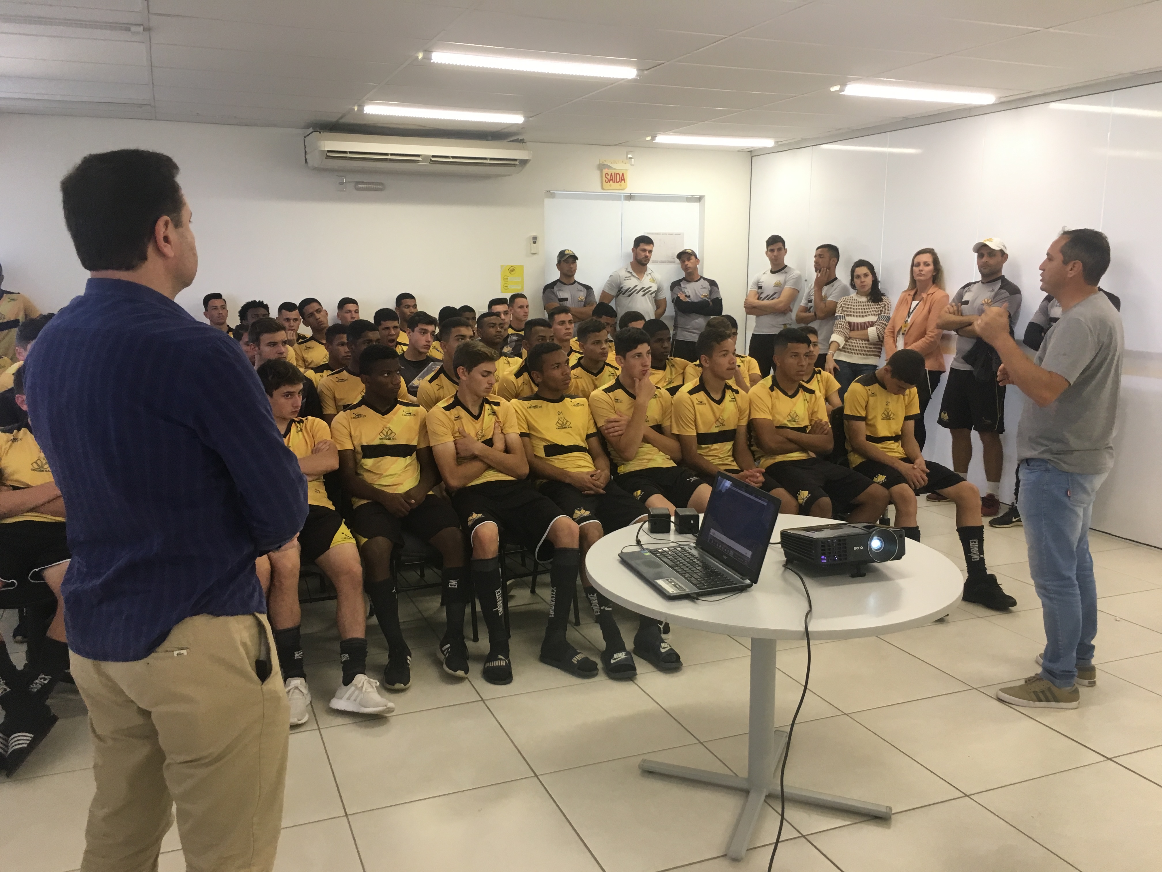 Categorias se preparam para jogos decisivos