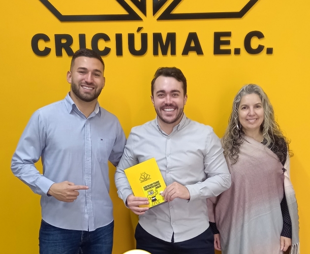 Clínica Sorriliz entra no Clube Carvoeiro 