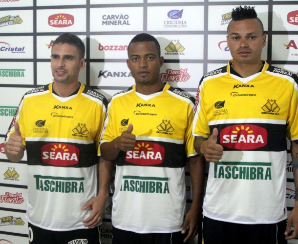 Criciúma apresenta trio