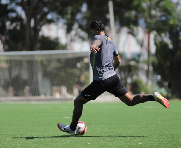 Criciúma e Chapecoense duelam pela vaga nas semifinais