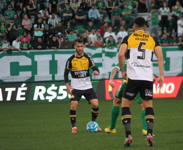 Criciúma e Chapecoense empatam no Oeste