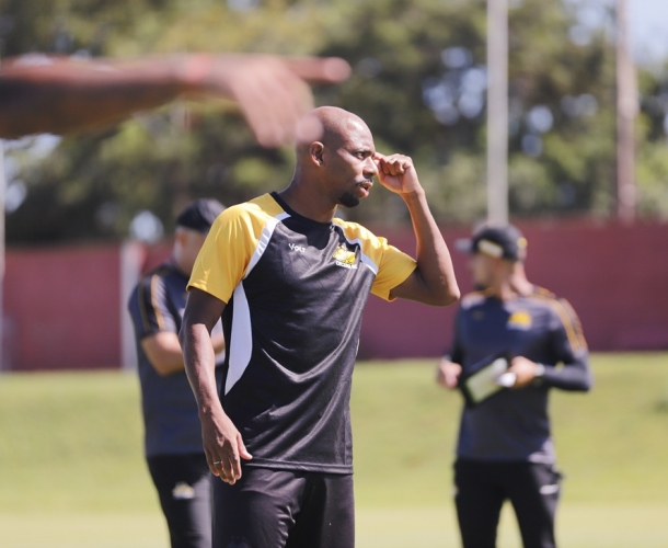 Criciúma e Goiás se enfrentam na Serrinha