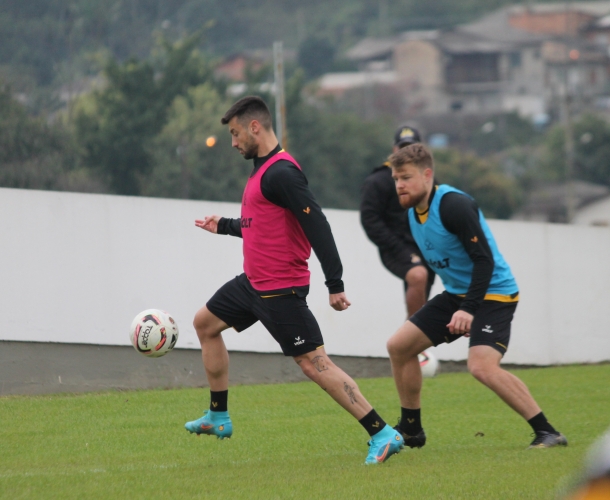 Criciúma e Guarani decidem vaga na semifinal