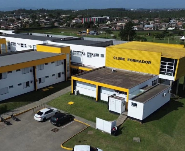 Criciúma é um dos 81 clubes formadores do Brasil