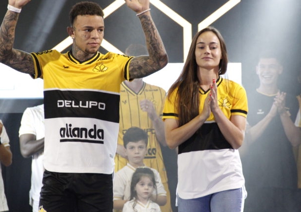 Criciúma e Volt Sport apresentam coleção 2022 no Nações Shopping