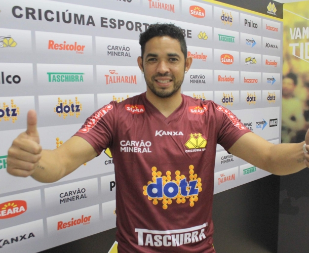 Goleiro Luiz reforça o Criciúma