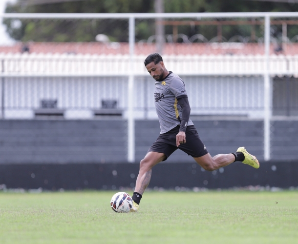 Criciúma enfrenta o Cuiabá na briga pelo acesso