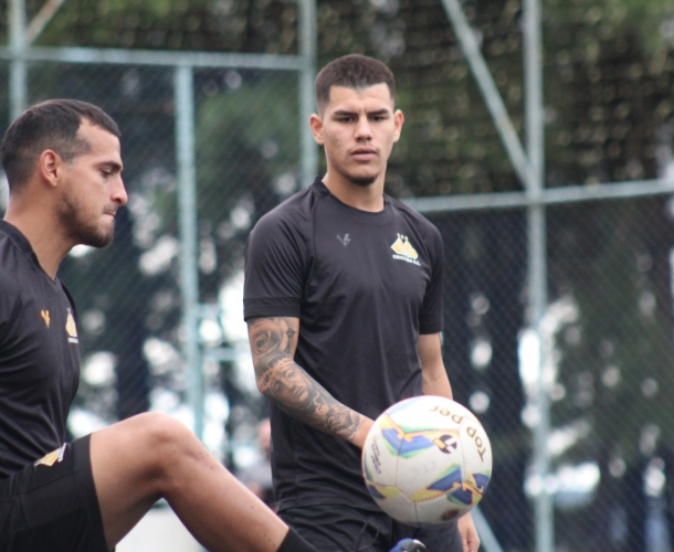 Criciúma enfrenta o Internacional de Lages