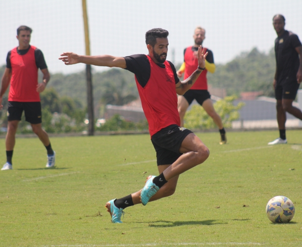 Criciúma enfrenta o Joinville na Arena