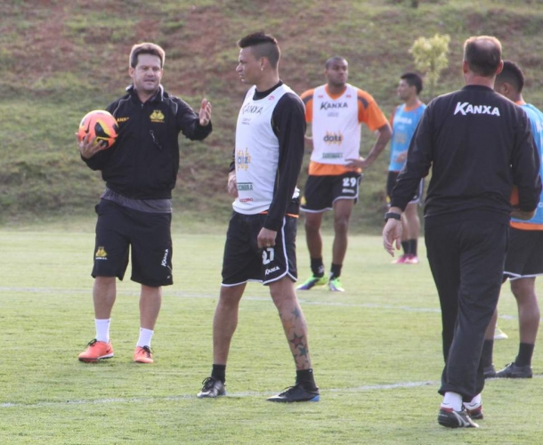 Criciúma faz trabalho técnico no CT