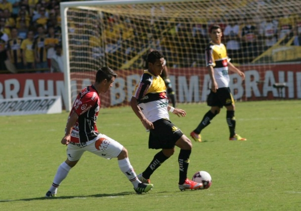 Criciúma perde para o Joinville