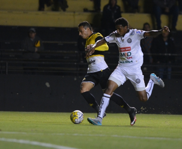 Criciúma empata com o Operário (PR)