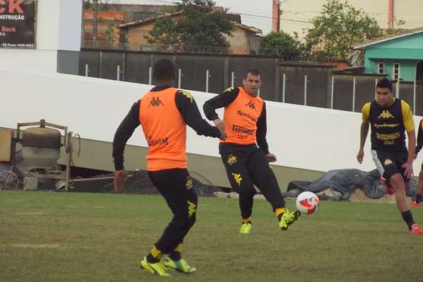 Criciúma realiza treino tático no CT