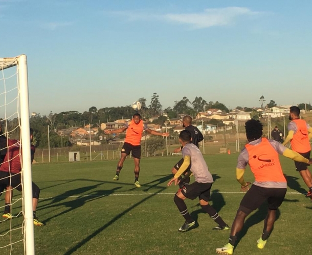 Criciúma recebe o Coritiba