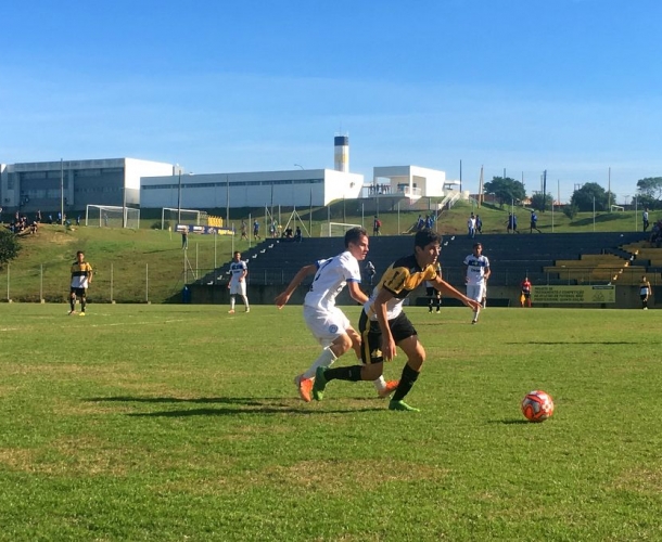 Criciúma vence no Sub-15 e empata no Sub-17