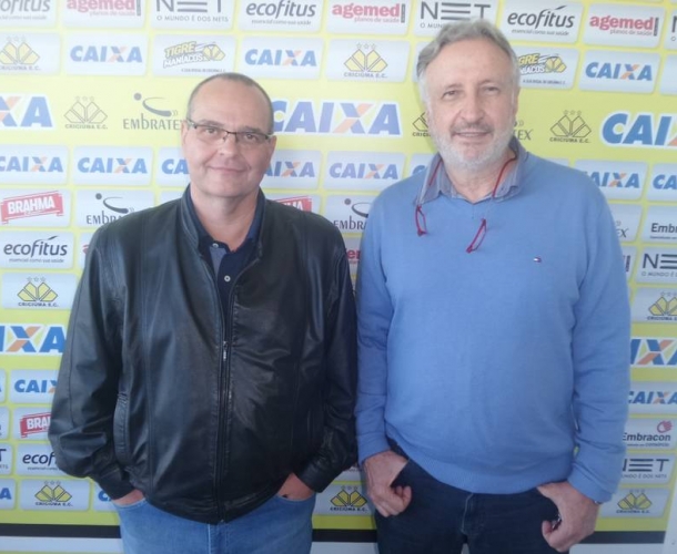 Duplo reforço no Criciúma