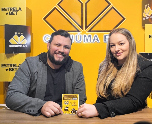 Eduarda Marques Hair entra pro Clube Carvoeiro 