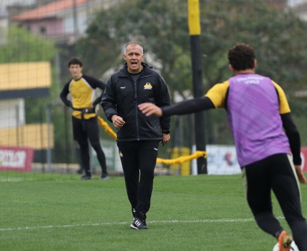 Eduardo Baptista prioriza o treinamento tático