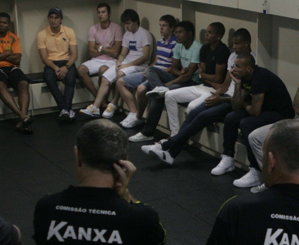 Elenco do Tigre se reapresenta