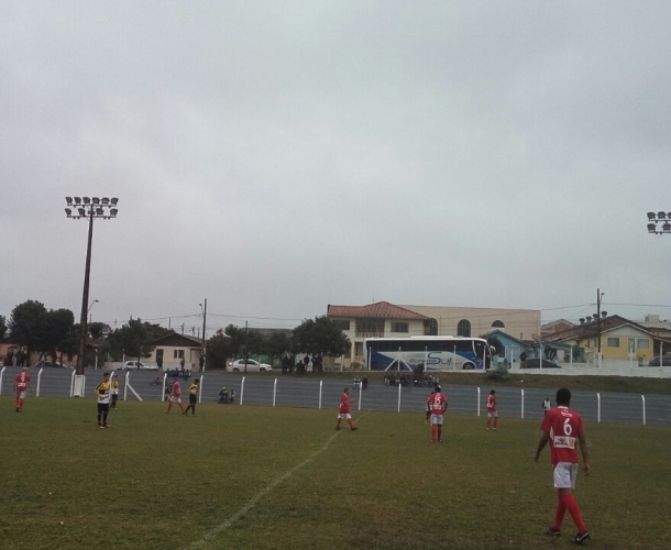 Empate e vitória pelo Catarinense