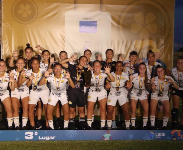 Feminino do Tigre fica em terceiro no Brasileiro Escolar