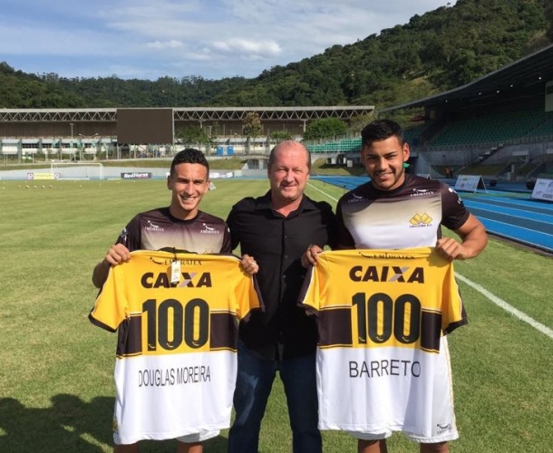 Homenagem para Douglas Moreira e Barreto