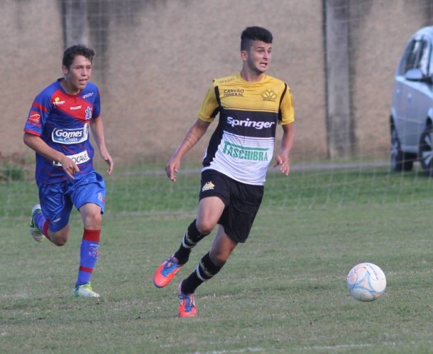 Sub-17 encara o Avaí em jogo treino