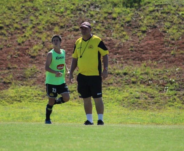 Juvenil faz amistoso com o Metropolitano