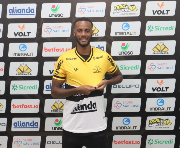 Kadu Ribeiro é apresentado oficialmente