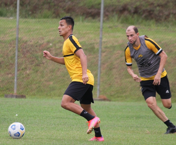 Manhã de treino técnico no CT