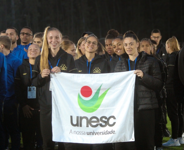 Meninas Carvoeiras na cerimônia de abertura da FISU América