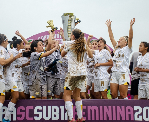 Meninas são campeãs da Copa SC Sub-17 