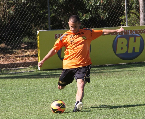 Morais quer Tigre pontuando fora de casa