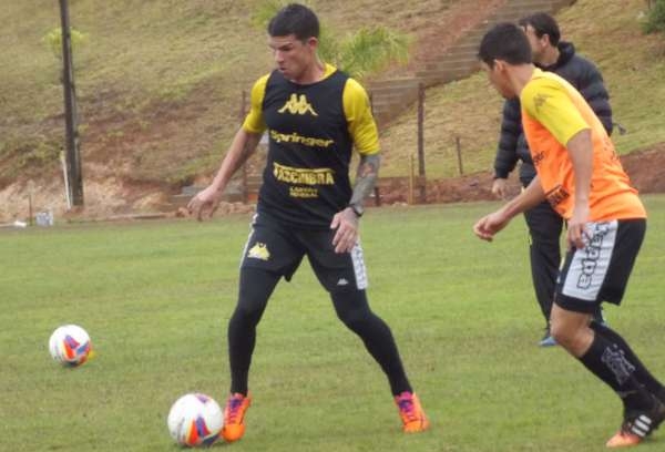 Petkovic comanda treino no CT