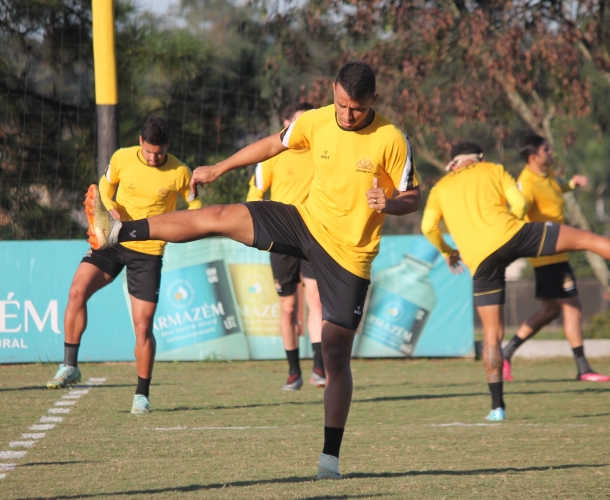 Reapresentação com treino em dois períodos