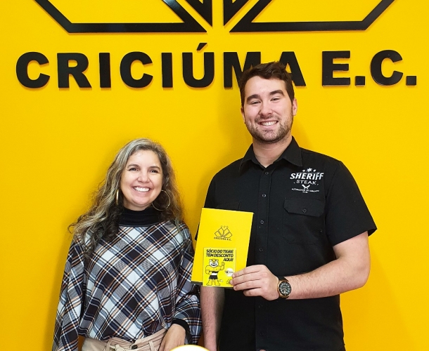 Sheriff Steak entra no Clube Carvoeiro