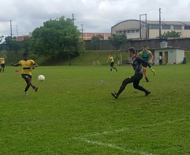 Sub-15 e Sub-17 decidem as semifinais do Catarinense