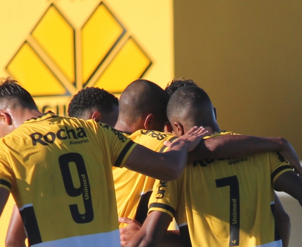 Sub-15 e Sub-17 estão nas finais do Catarinense
