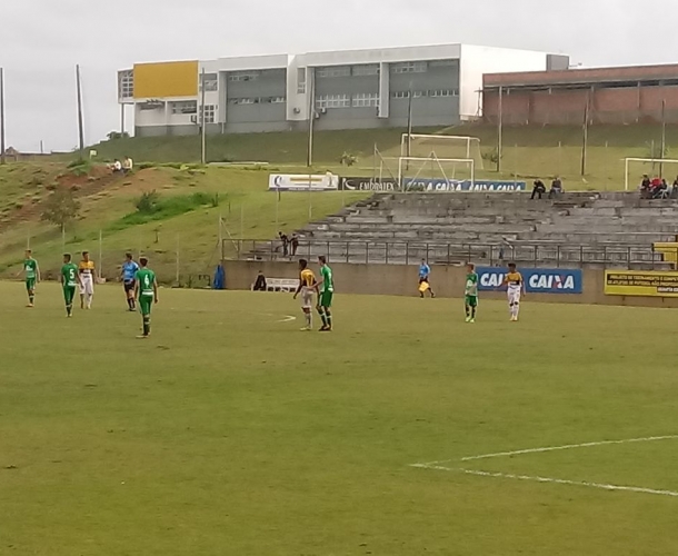 Sub-15 e Sub-17 na semifinal do Catarinense
