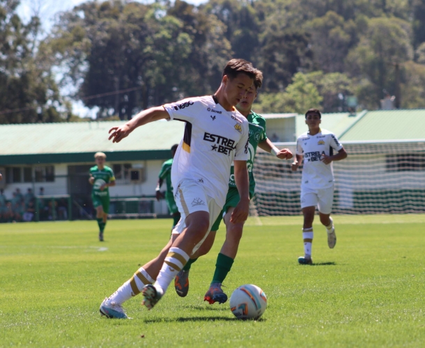 Sub-15 empata e Sub-17 vence a Chapecoense no Estadual