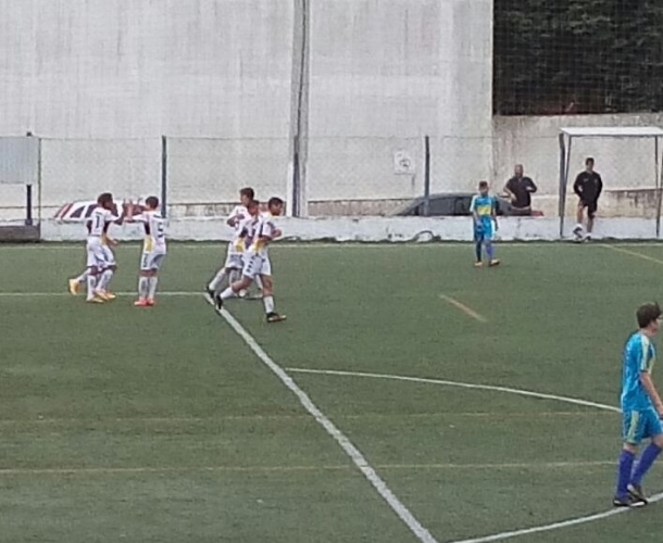 Sub-15 garante goleada em Florianópolis
