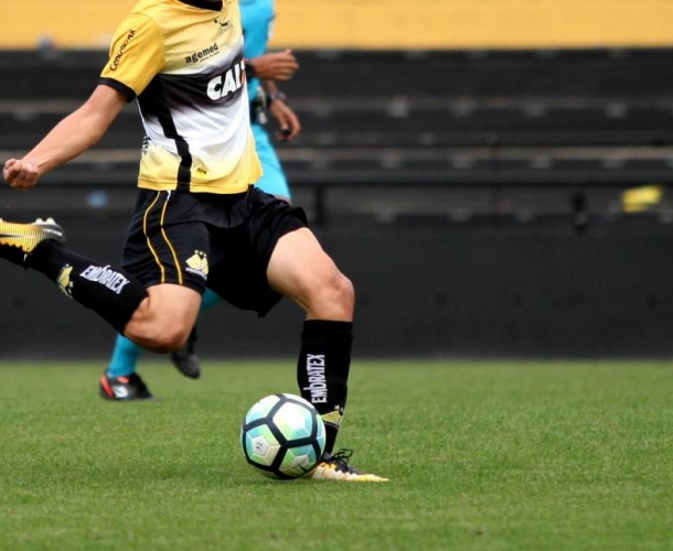 Sub-15 recebe o Avaí na final