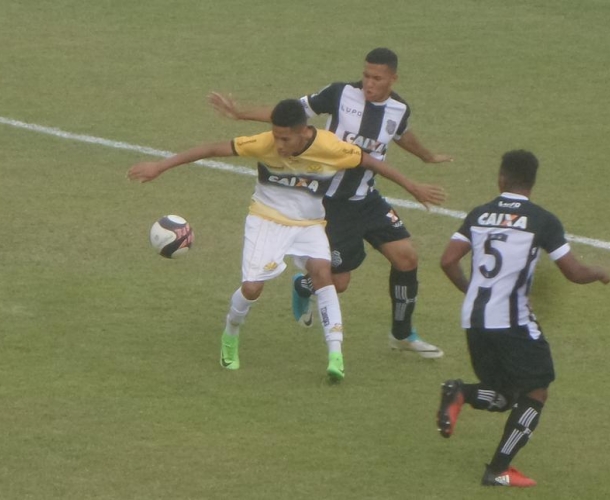 Sub-15, Sub-17 e Sub-20 em campo nesta sexta